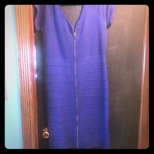 Sweater dress with full front zipper (18/20 W)